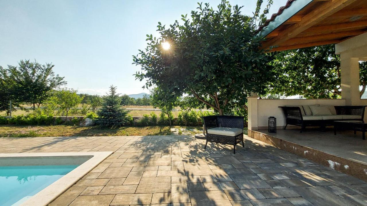 Villa Legacy Krusvar Exterior foto