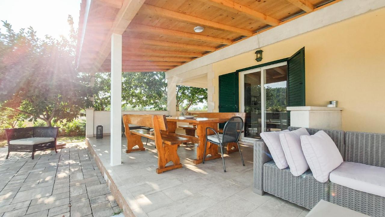 Villa Legacy Krusvar Exterior foto